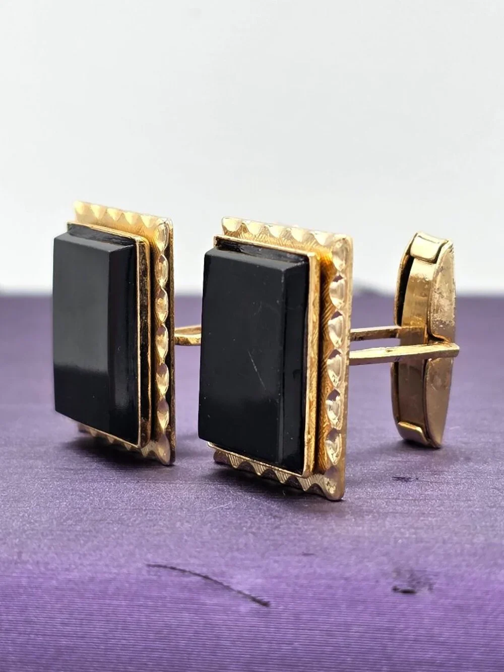 VTG Gold Finish Postage Stamp Rectangle Black  MCM Mid Century Modern Cuff Links